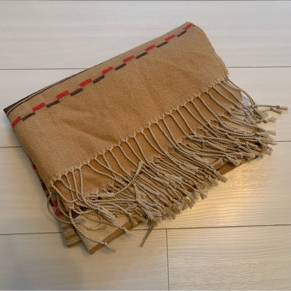 Large H & M Scarf - Picture 8 of 9